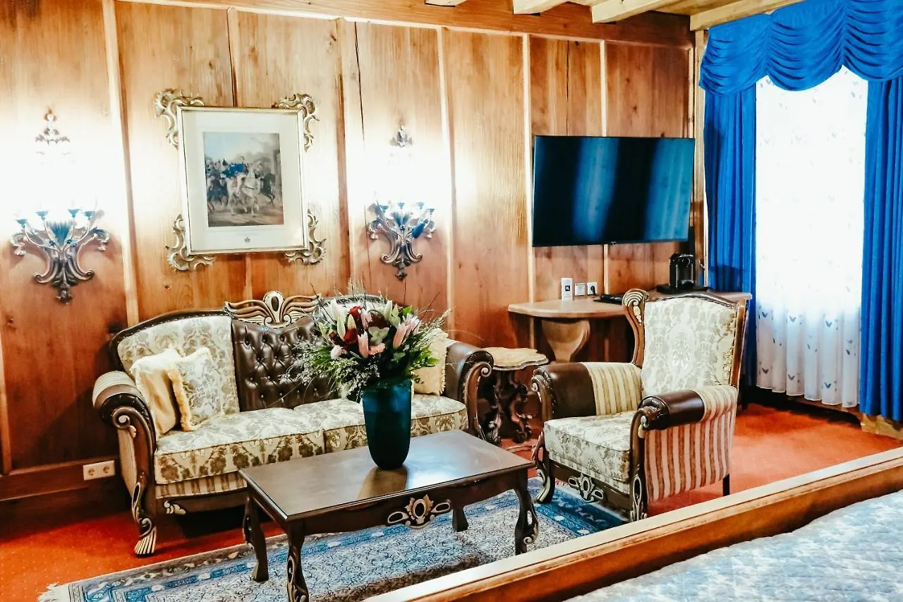 Atlas Grand Hotel Garmisch-Partenkirchen 4*,